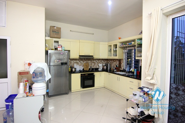 Nice house with 4 bedroom  for rent in Tay Ho